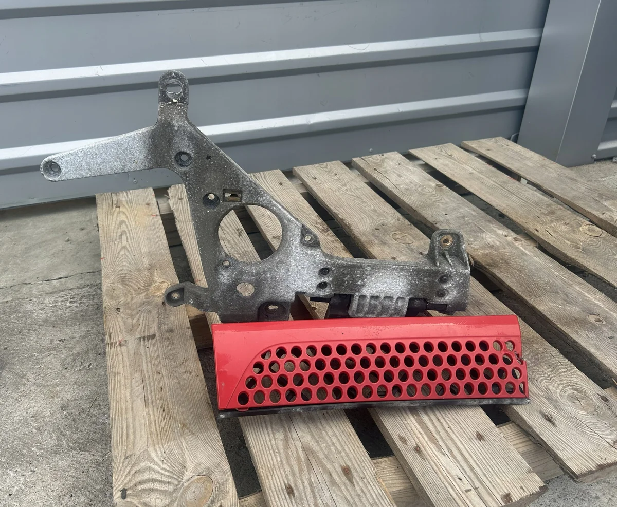 Mercedes-Benz Actros Support Marchepied Gauche A9608801065