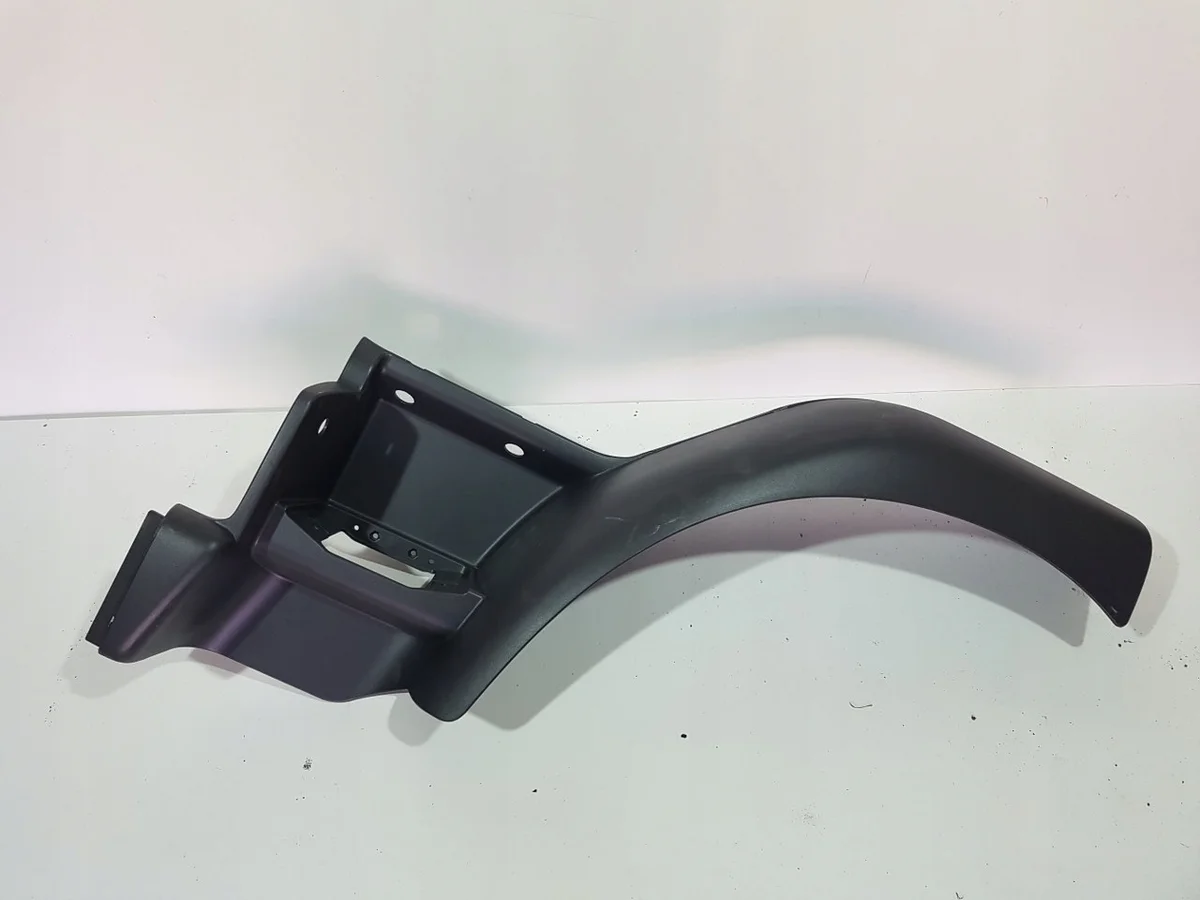 Renault Range GAMA D MIDLUM Trittstufe links