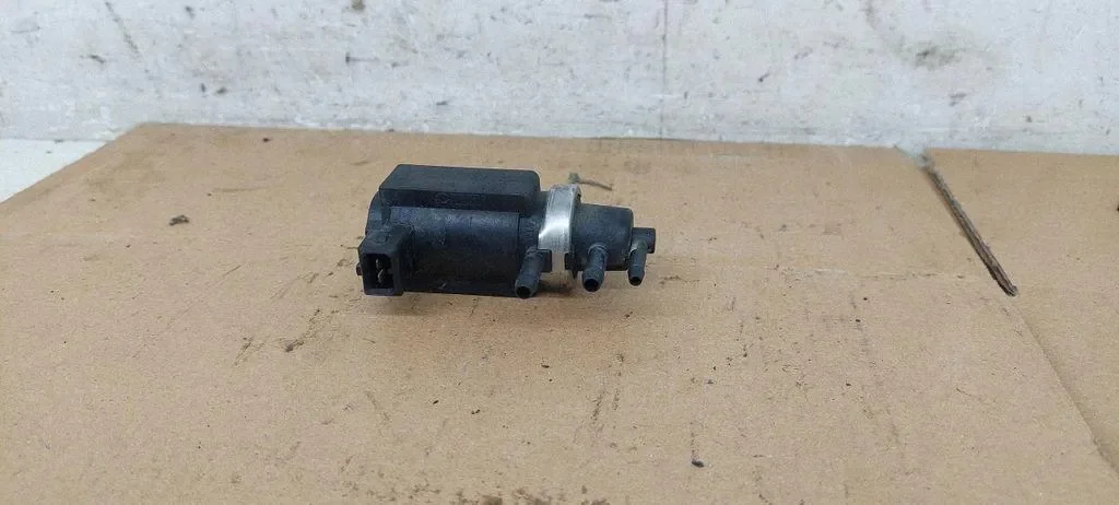 Elektromagneetklep Audi A6 2.5 TDI 059906627