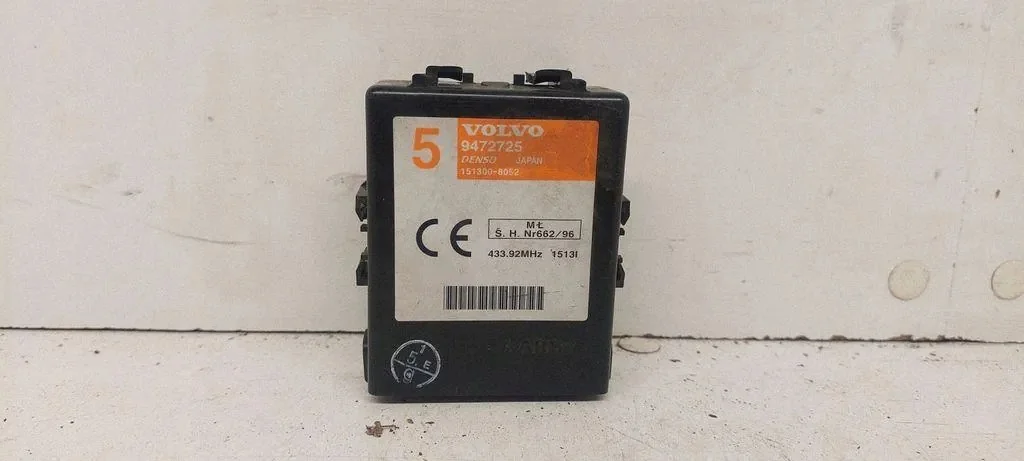 Volvo S70 V70 V70 XC 2000 Immobilizer Module image 4