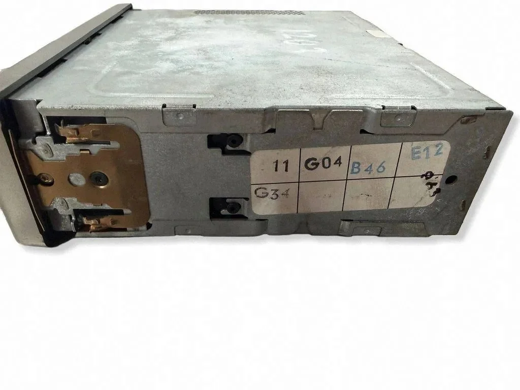 Audi A6 S6 C5 CD/DVD Changer D35576 image 7