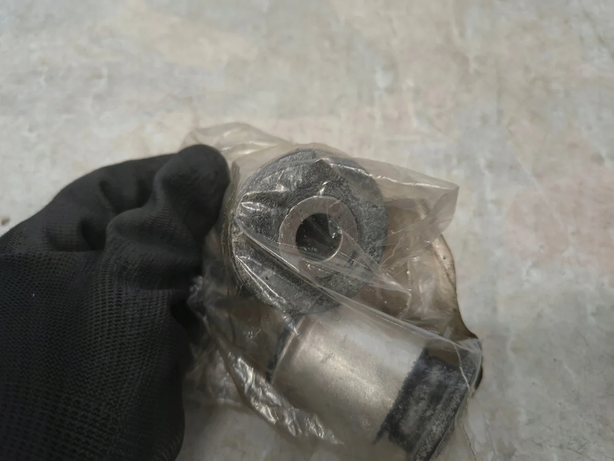 Volkswagen Control Arm Bushing 7L0407183A Used image 4