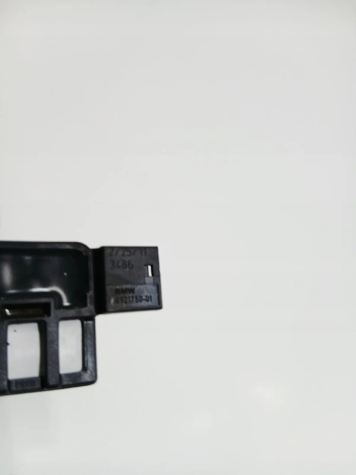 Sensor Humo Parabrisas BMW OE 6921750 Usado image 4