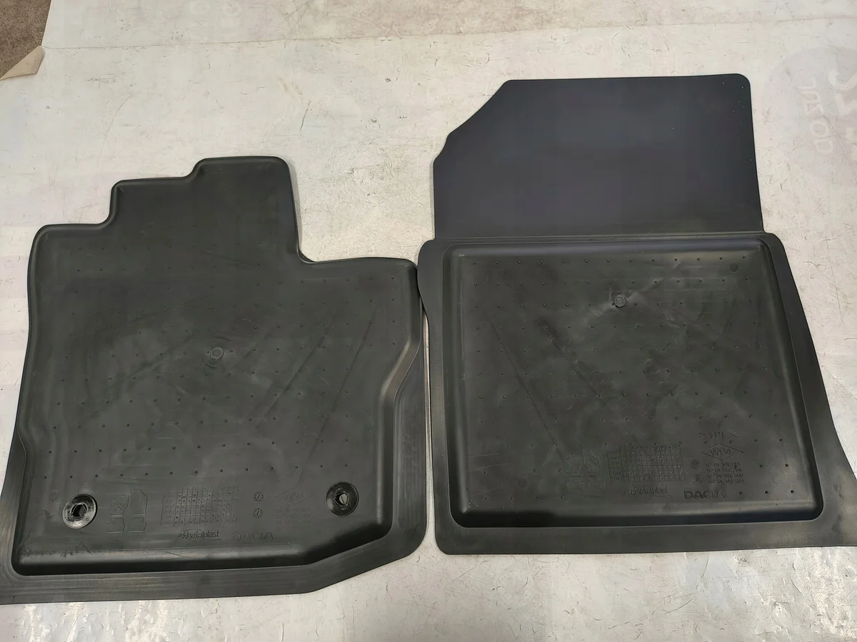 Tapis caoutchouc DACIA DOKKER utilitaire OE image 9