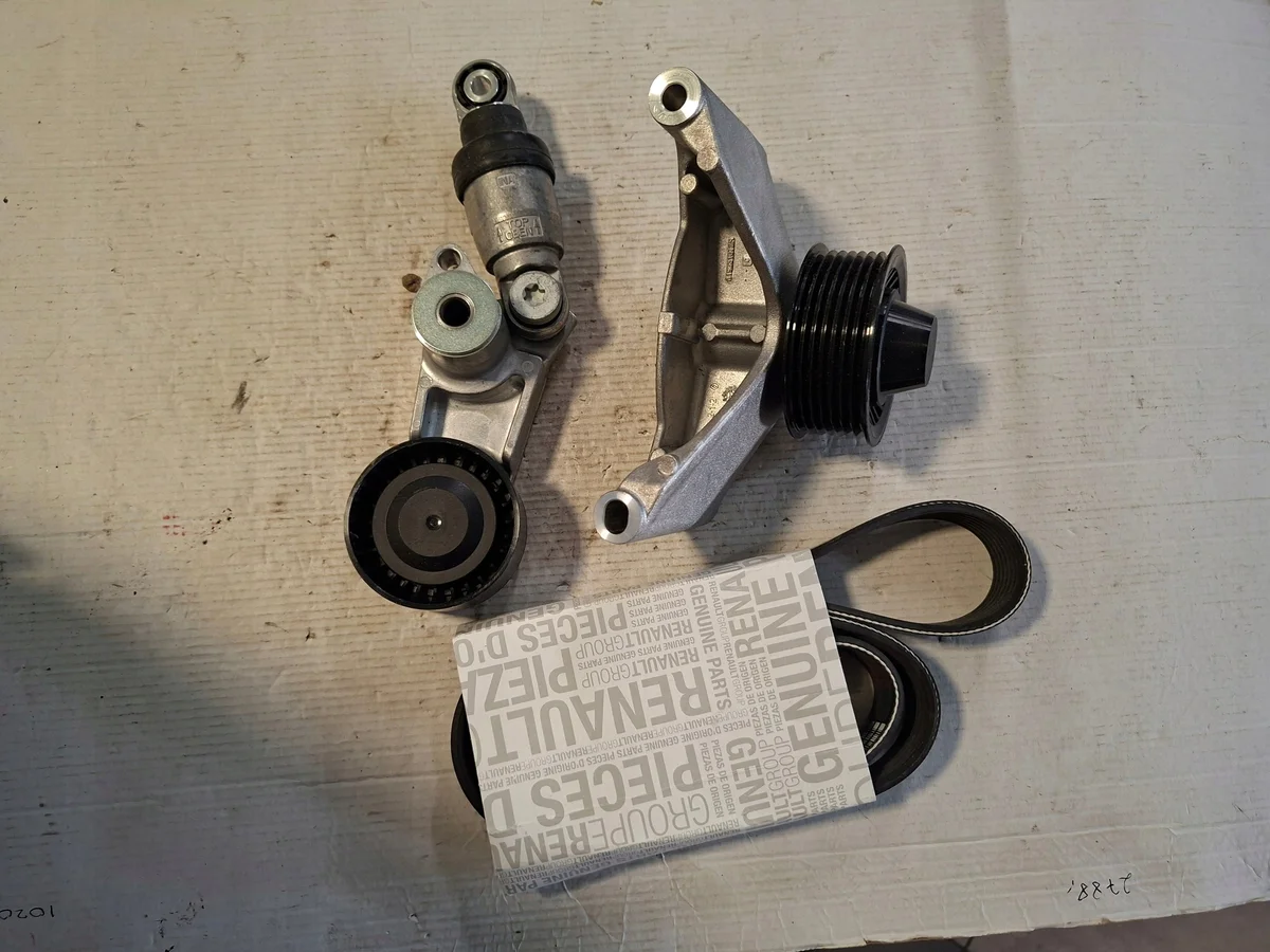 Kit Correa Distribución Renault Trafic 2.5 DCI image 4