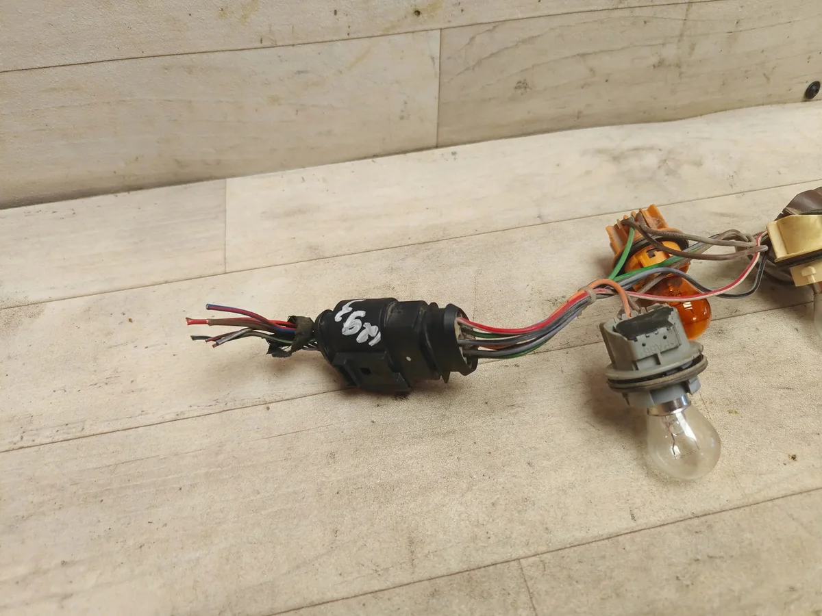 Conector Luz Trasera Audi 8D0973734 image 3