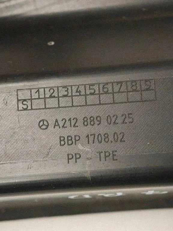 A2128890225 Finition d'aile Mercedes-Benz E W212 image 4
