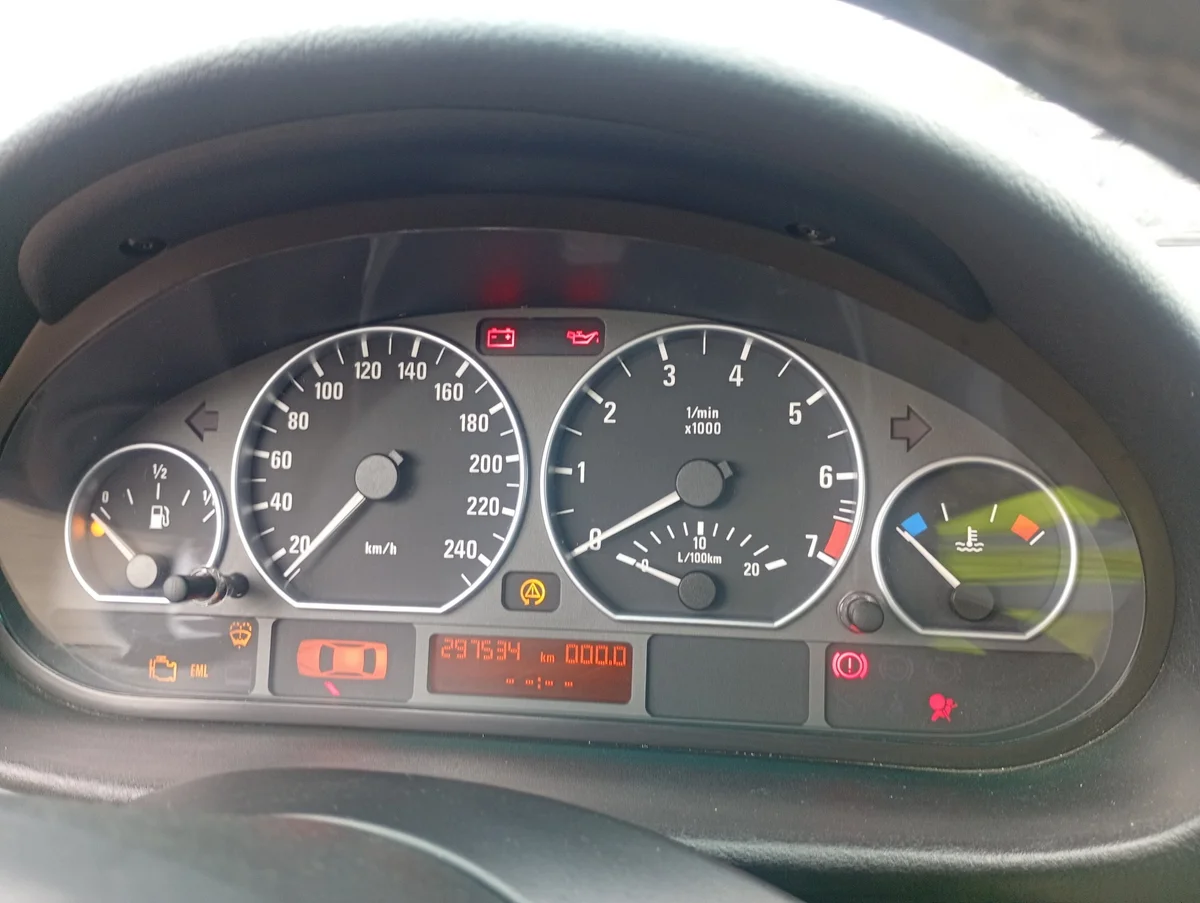 Cuentakilómetros BMW E46 Touring 01-05 image 4