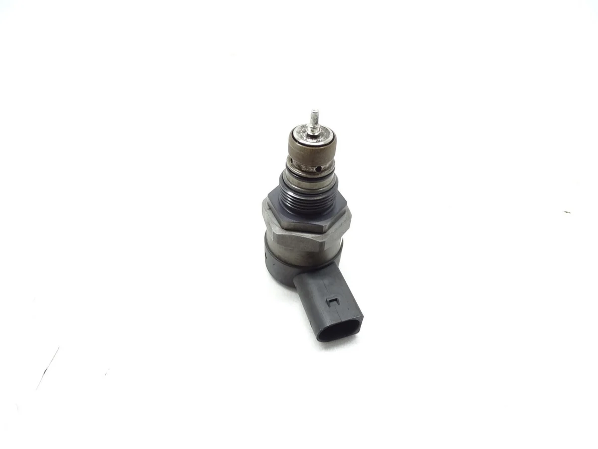 Bränsletrycksregulator BMW E87 F20 E90 F30 N47 image 3