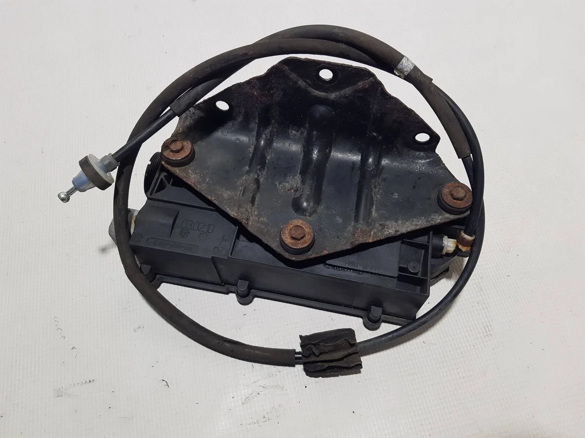 BMW E70 X5 Sähköinen Käsijarruyksikkö image 6