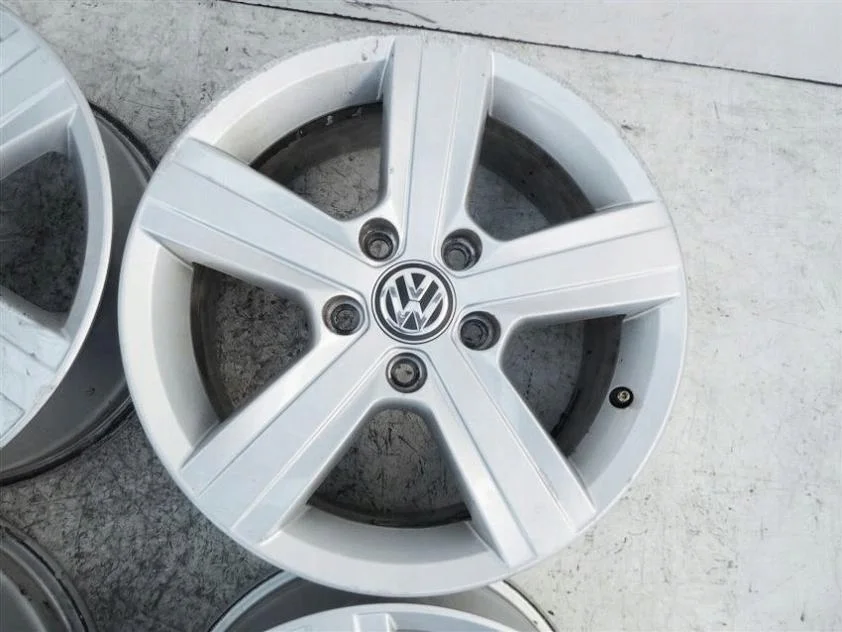 16" alumiinivanteet VW Golf VII 5G0601025A image 4