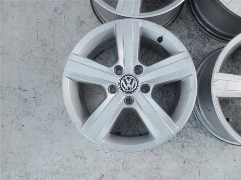 16" alumiinivanteet VW Golf VII 5G0601025A image 5