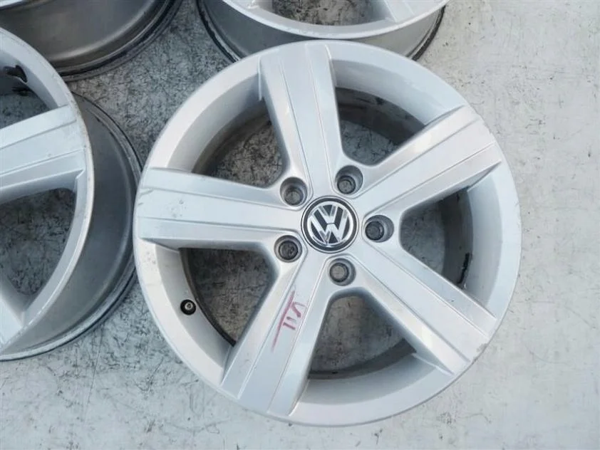 16" alumiinivanteet VW Golf VII 5G0601025A image 6