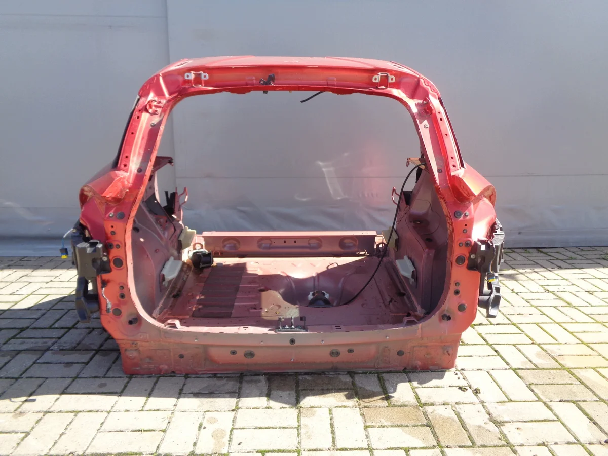 Renault Clio IV taka seinä, käytetty