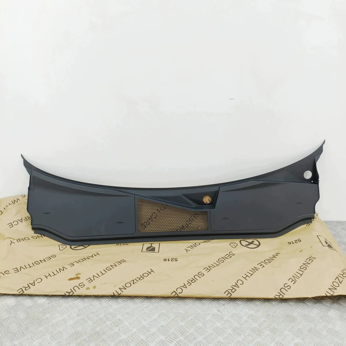 Plastik torkararm Audi A6 C8 4K18194019B9