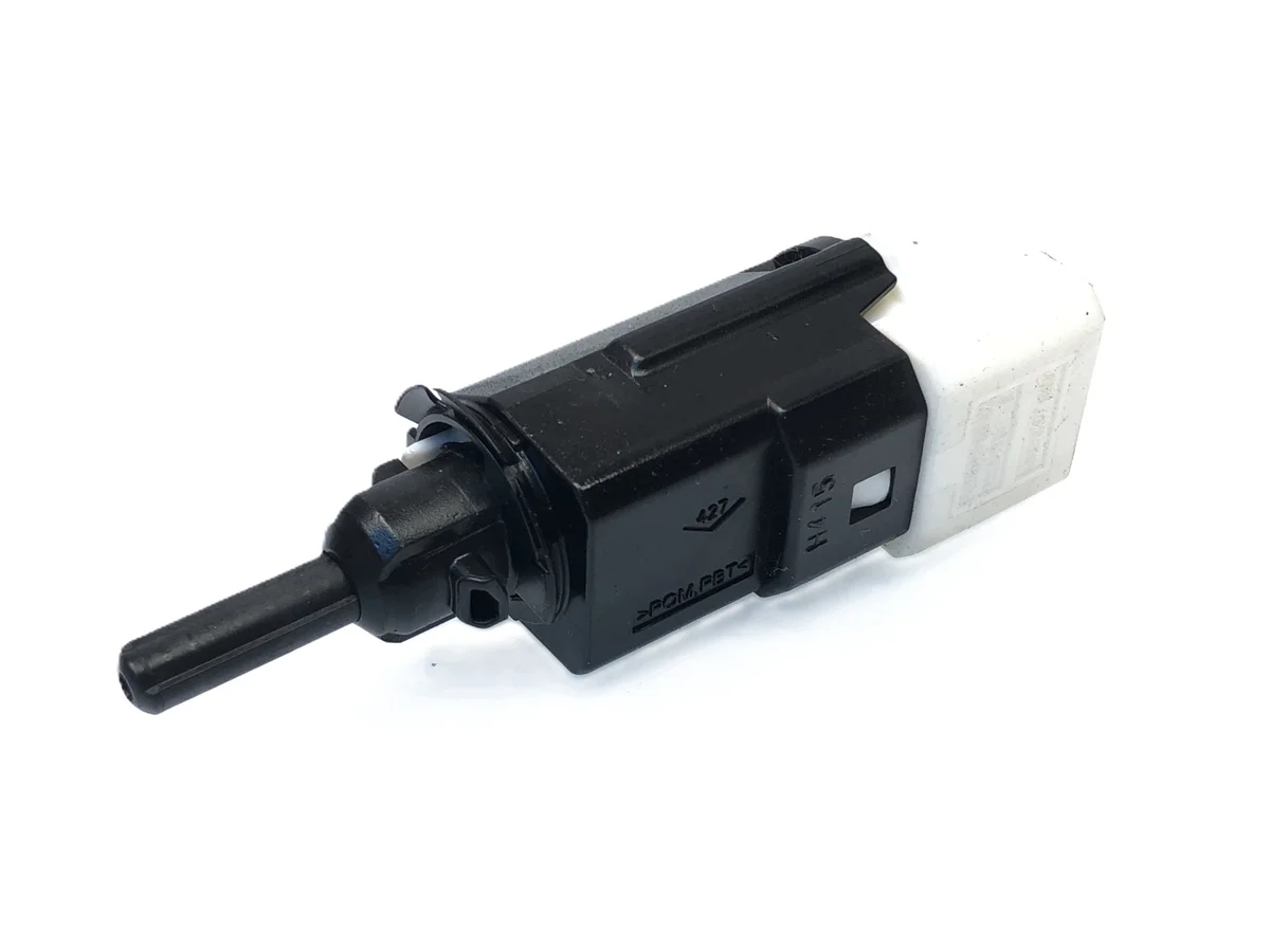 Capteur feu stop Twingo 3 III 253201326r