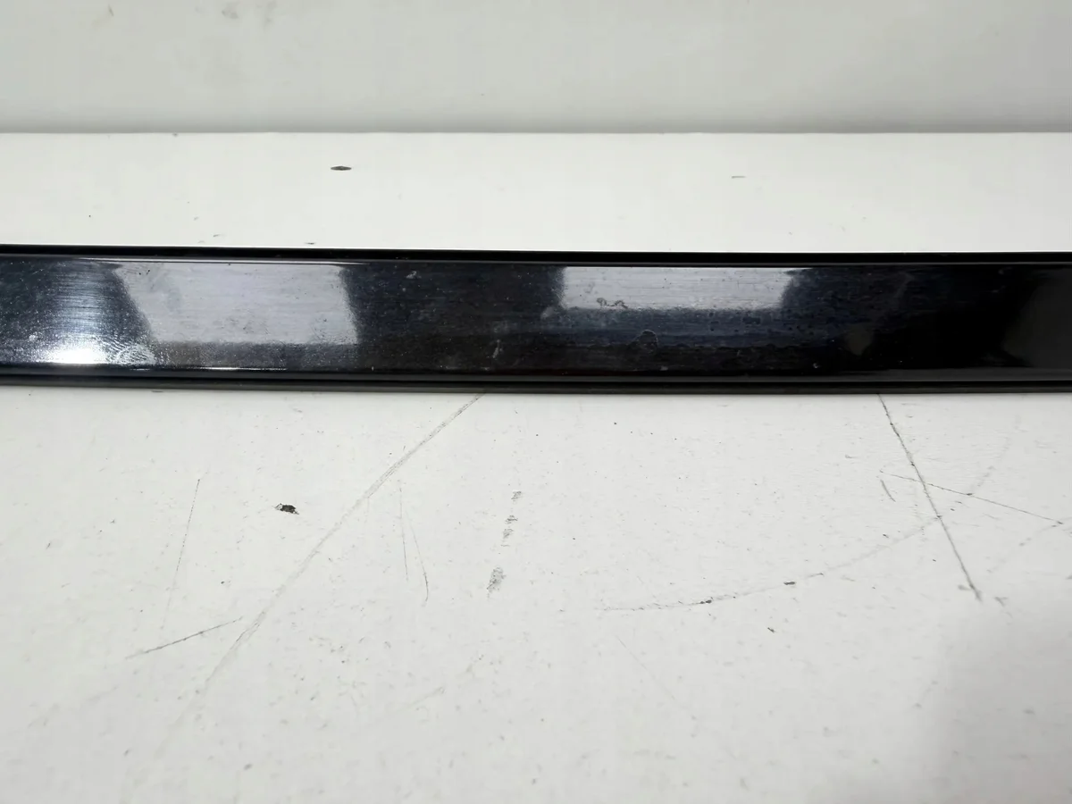 BMW F32 Dachleiste Links Silber Metallic A83 image 5