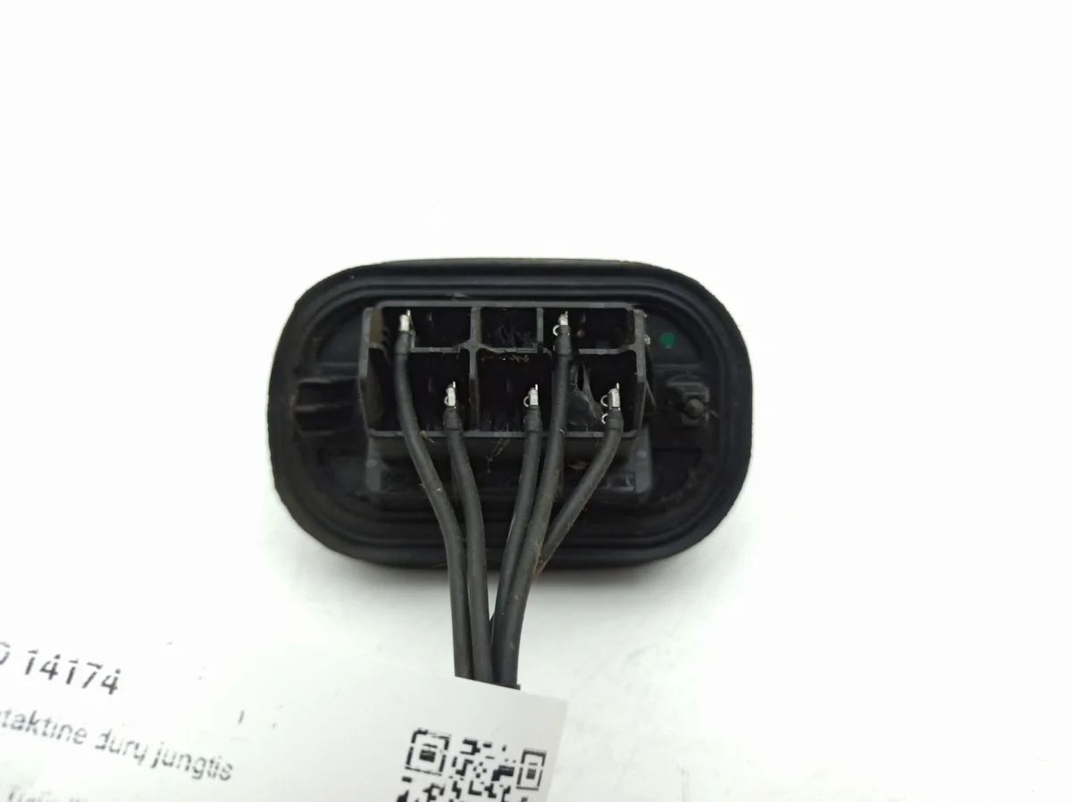 Conector Puerta Corredera Renault Trafic III image 4