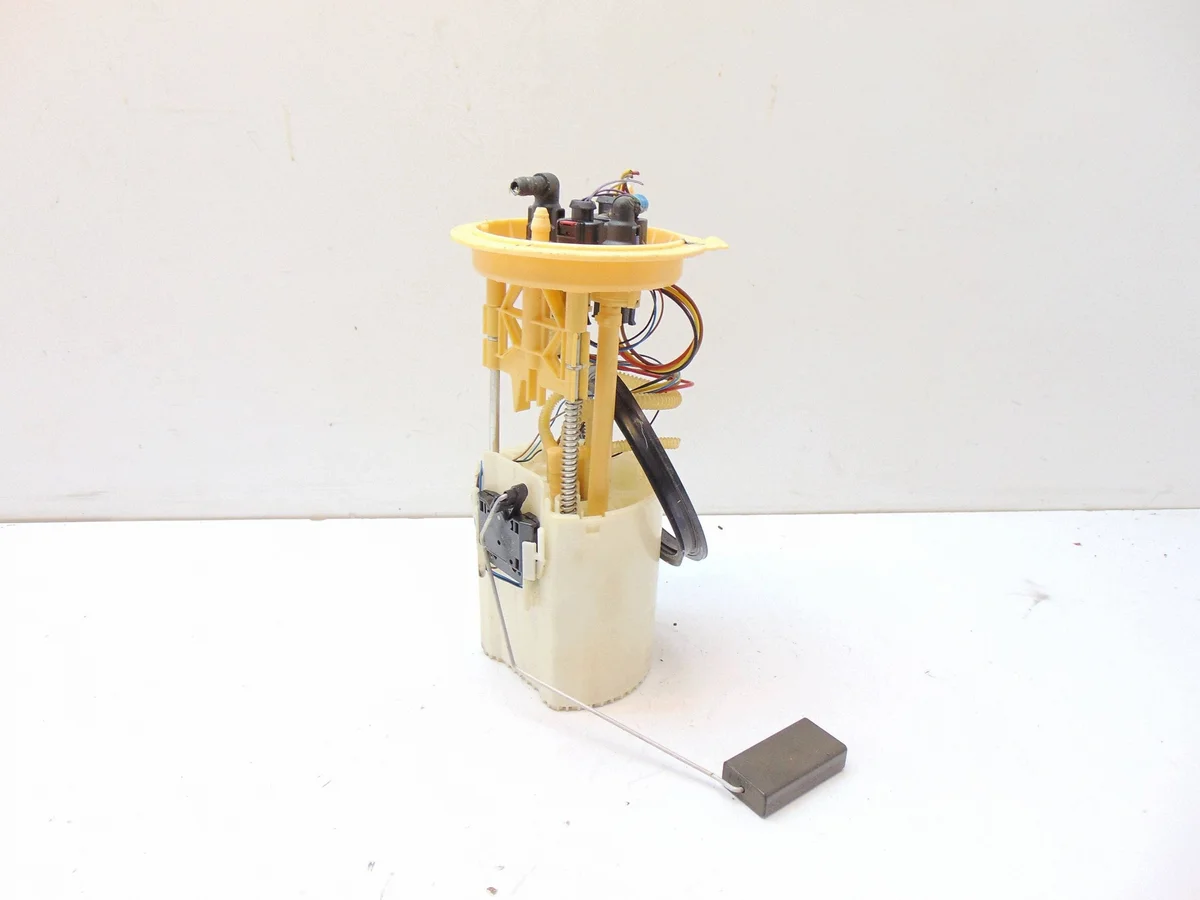 Polttoainepumppu VW Tiguan Audi Q3 5N0919088M