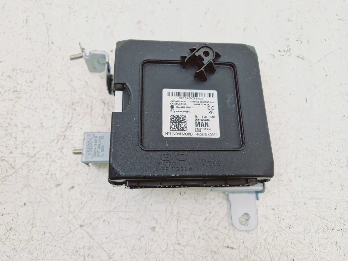 Remregelaar Voor Hyundai Tucson TL 95410D3AN0