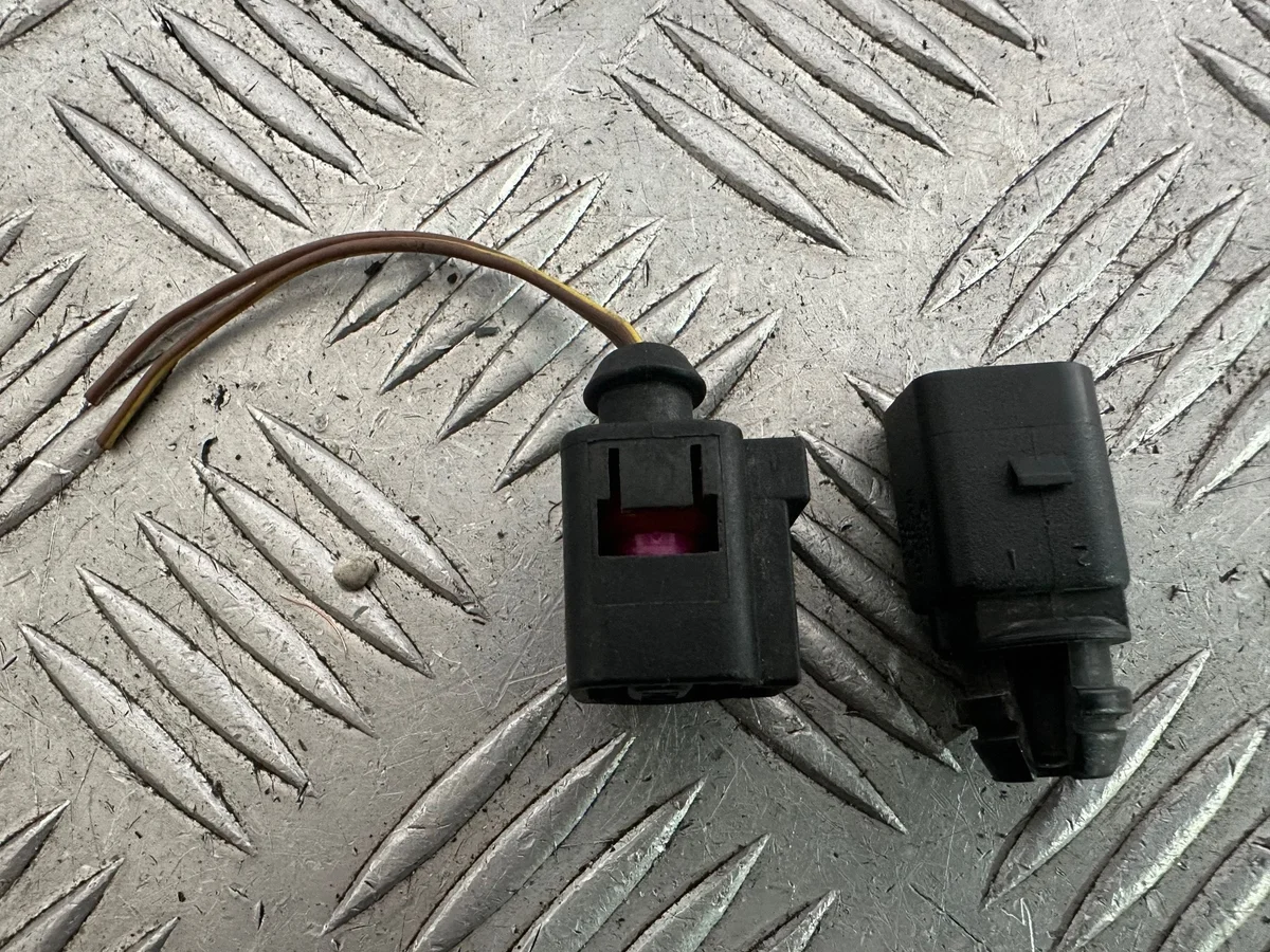 Außentemperatursensor Skoda Fabia Mk2 8Z0820535