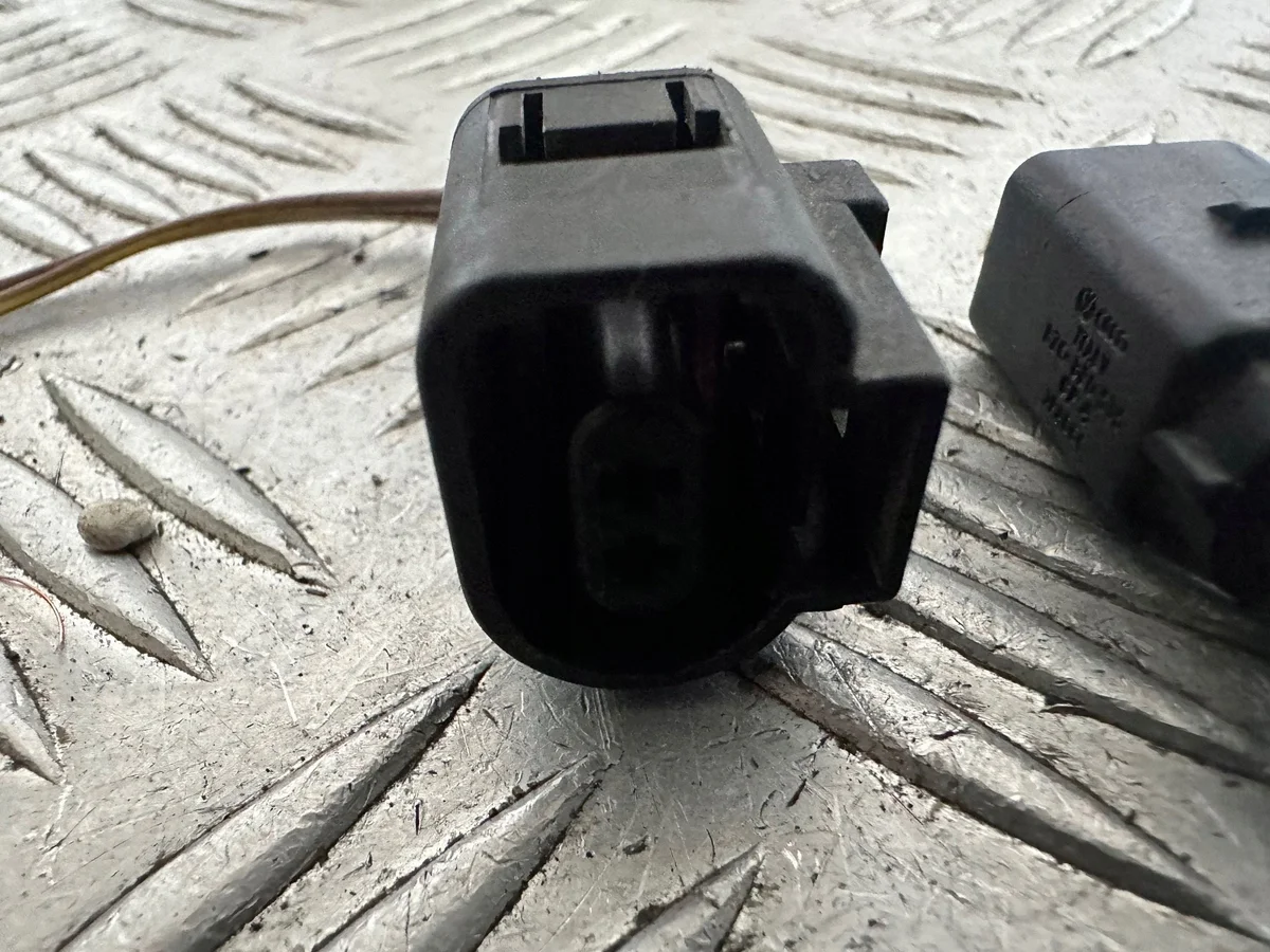 Utomhustemperatursensor Skoda Fabia Mk2 (5J) 8Z0820535 image 4