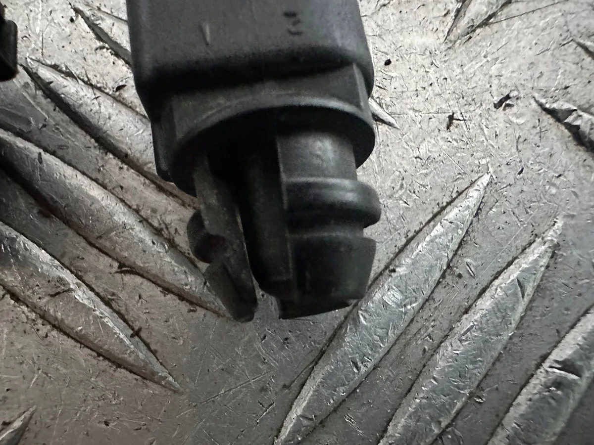 Utomhustemperatursensor Skoda Fabia Mk2 (5J) 8Z0820535 image 6