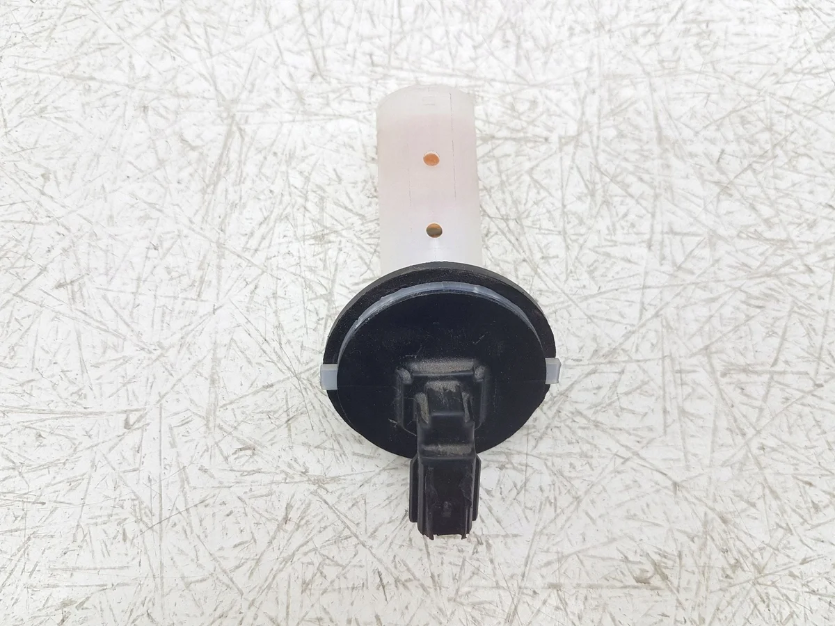 Vloeistofniveau sensor Ford Escape IV