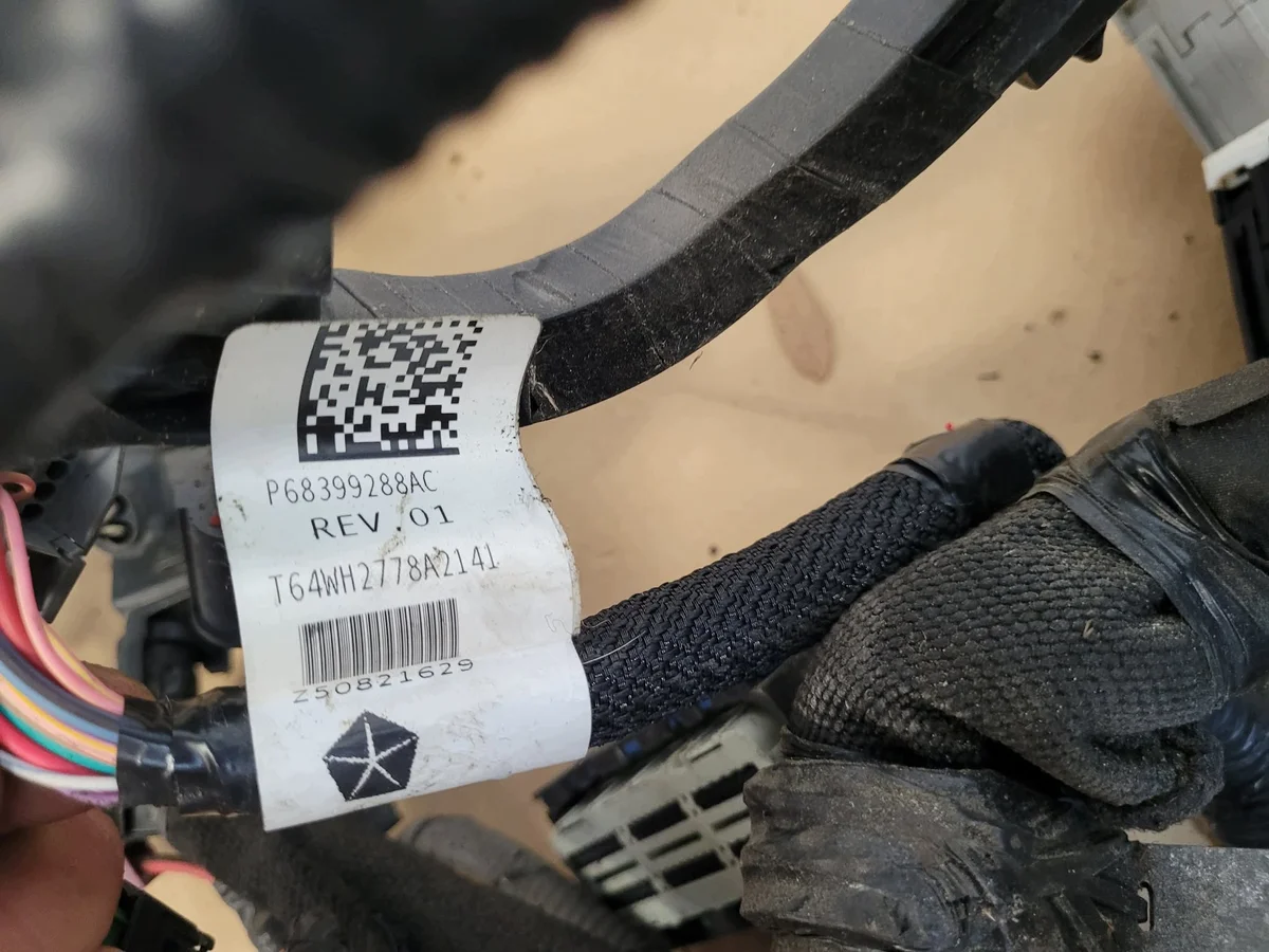 Kabelbaum Motorraum Chrysler Pacifica 68399288AC image 3