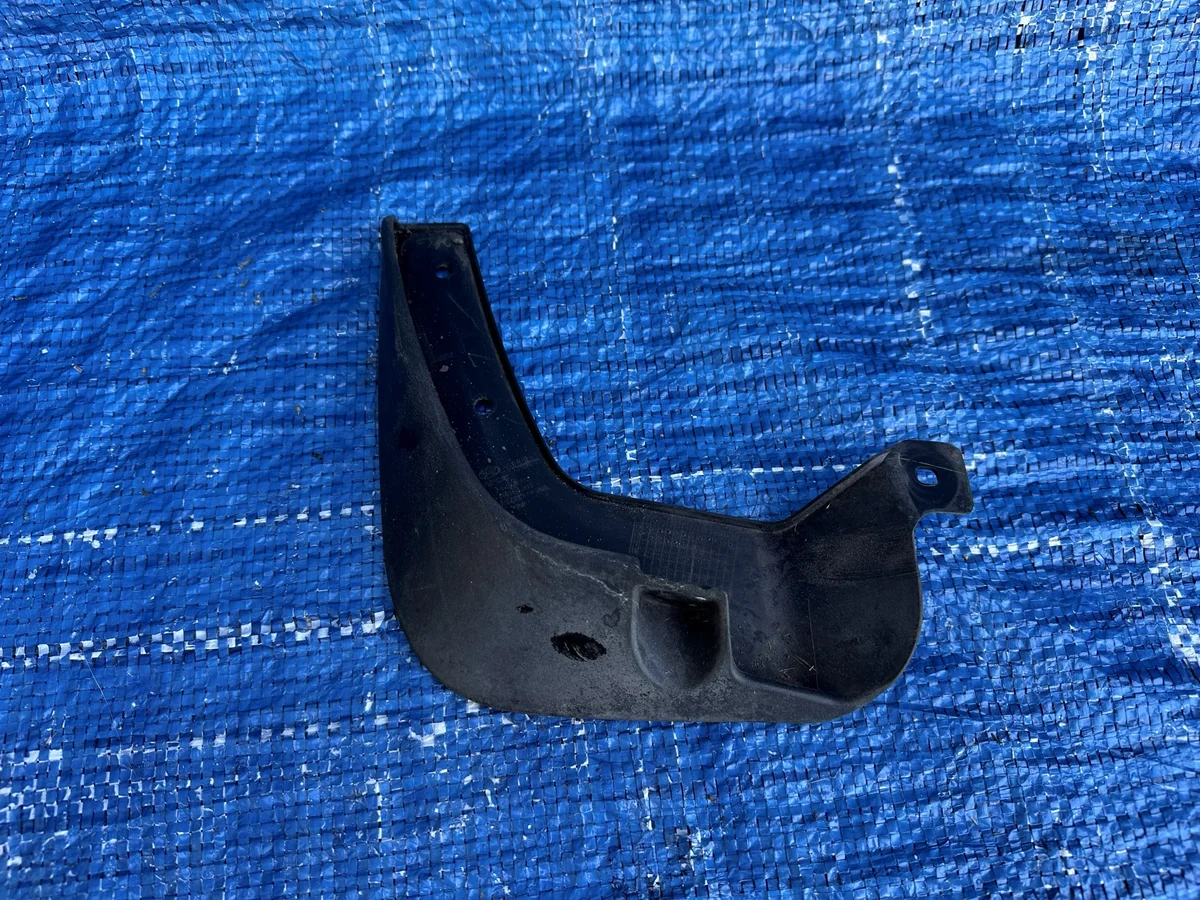 Hyundai i20 spatbord links voor 86831-1J500