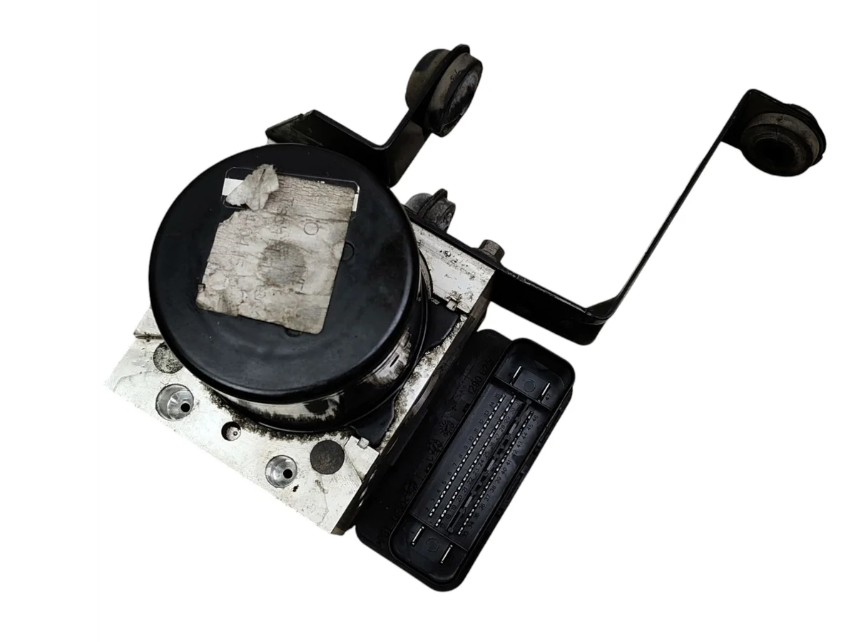 ABS Pump Ford Focus MK3 BV61-2C405-AL Begagnad