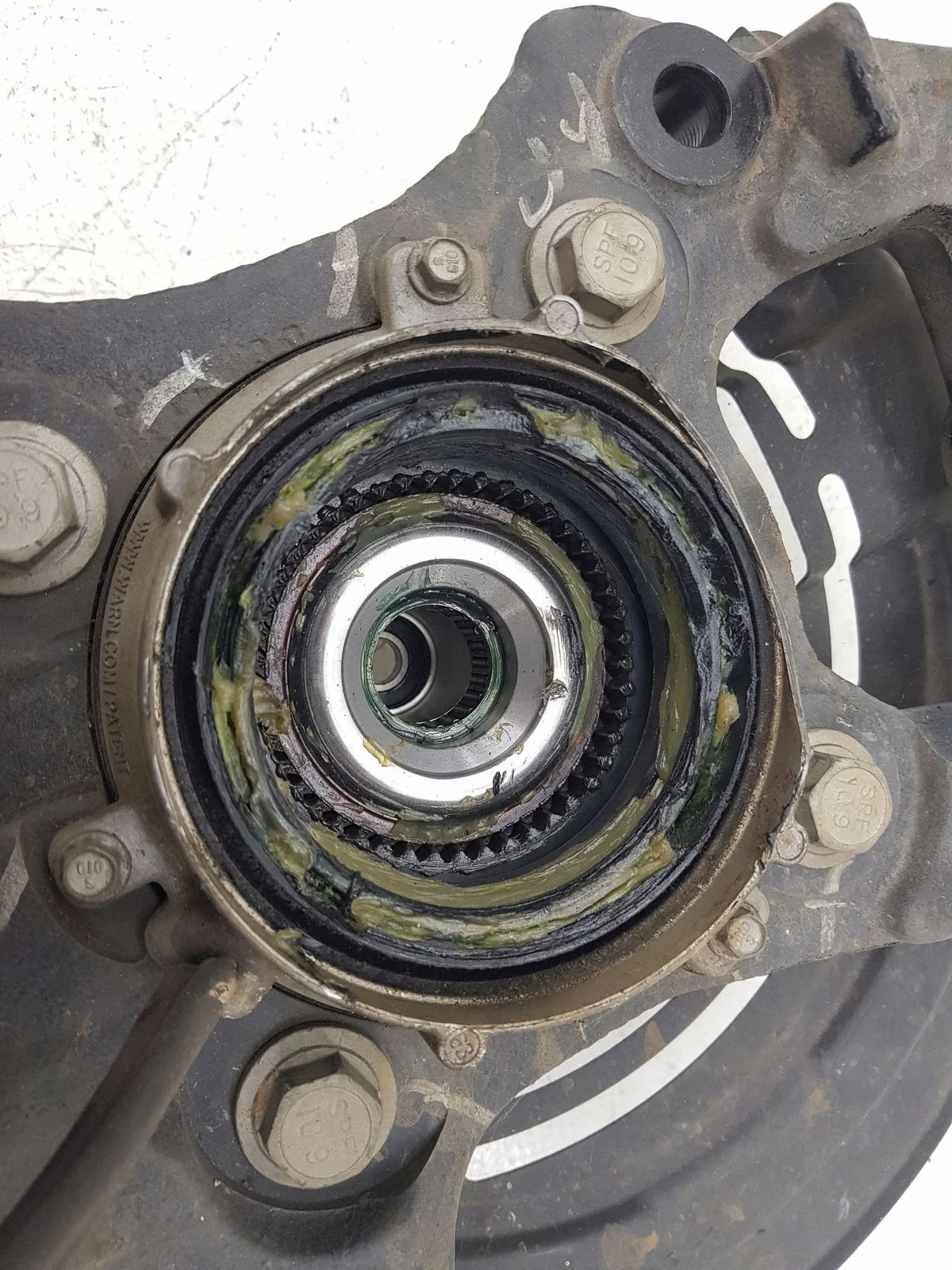 Ford F150 Koppeling Naaf Rechts Gebruikt image 4