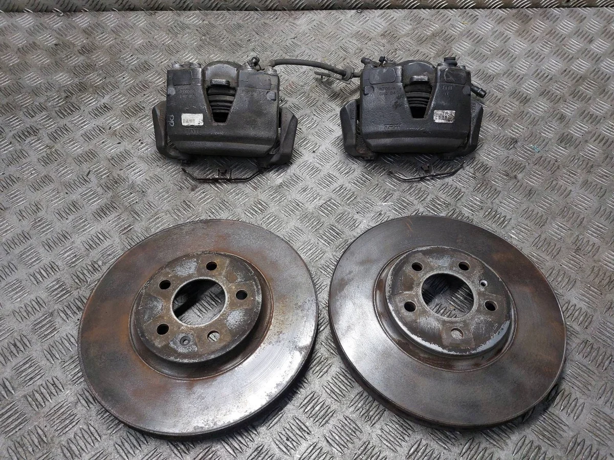 Bromsok Vänster Fram Audi A6 C6
