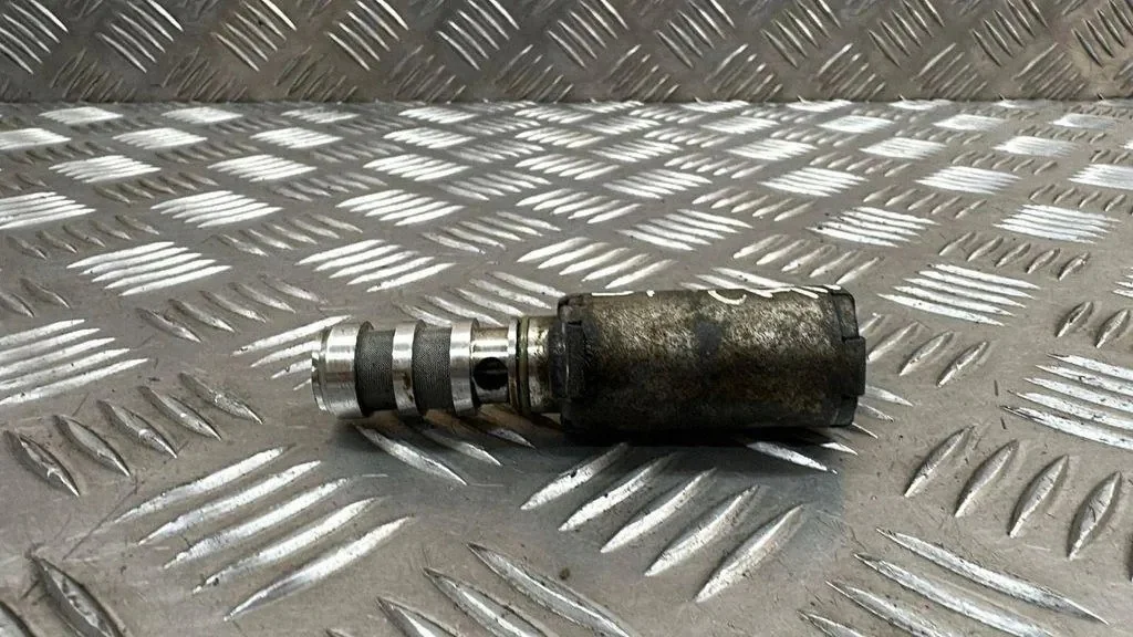 Used Variable Valve Timing Solenoid 1.2 THP image 7