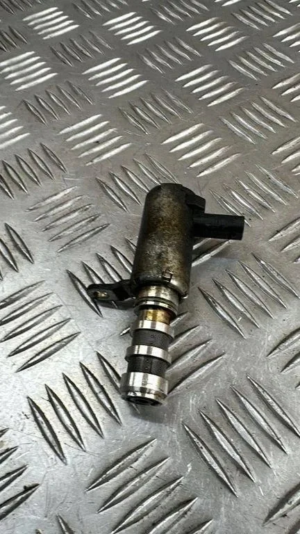 Used Variable Valve Timing Solenoid 1.2 THP image 8