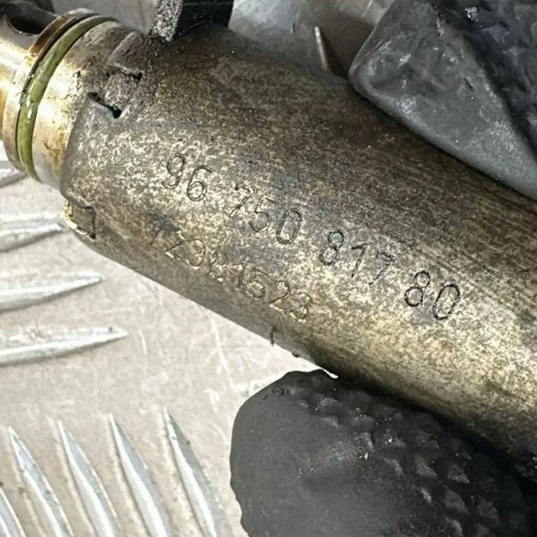 Used Variable Valve Timing Solenoid 1.2 THP image 9