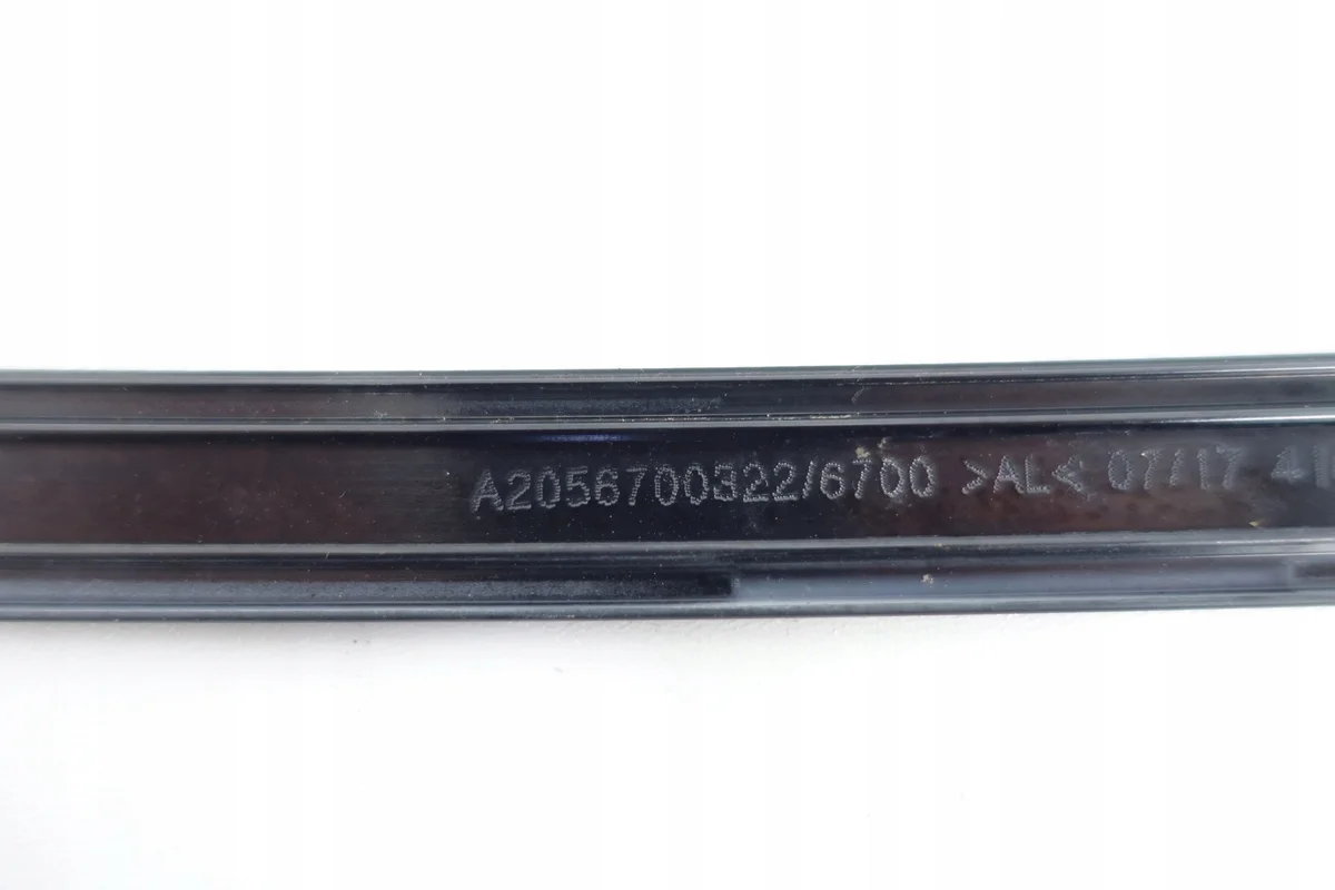 Mercedes C W205 kattolista vasen taka image 6