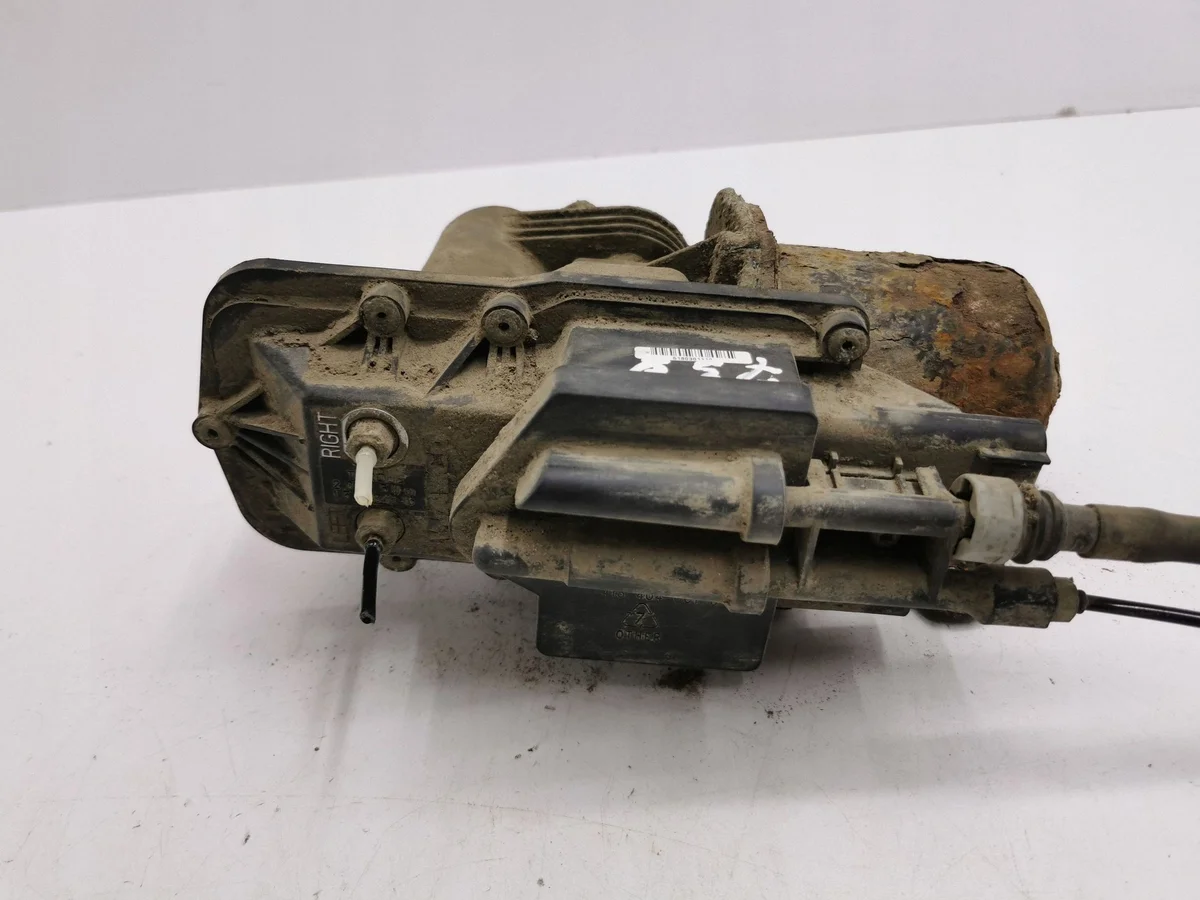Saab 9-7X 2006 Air Suspension Compressor image 3