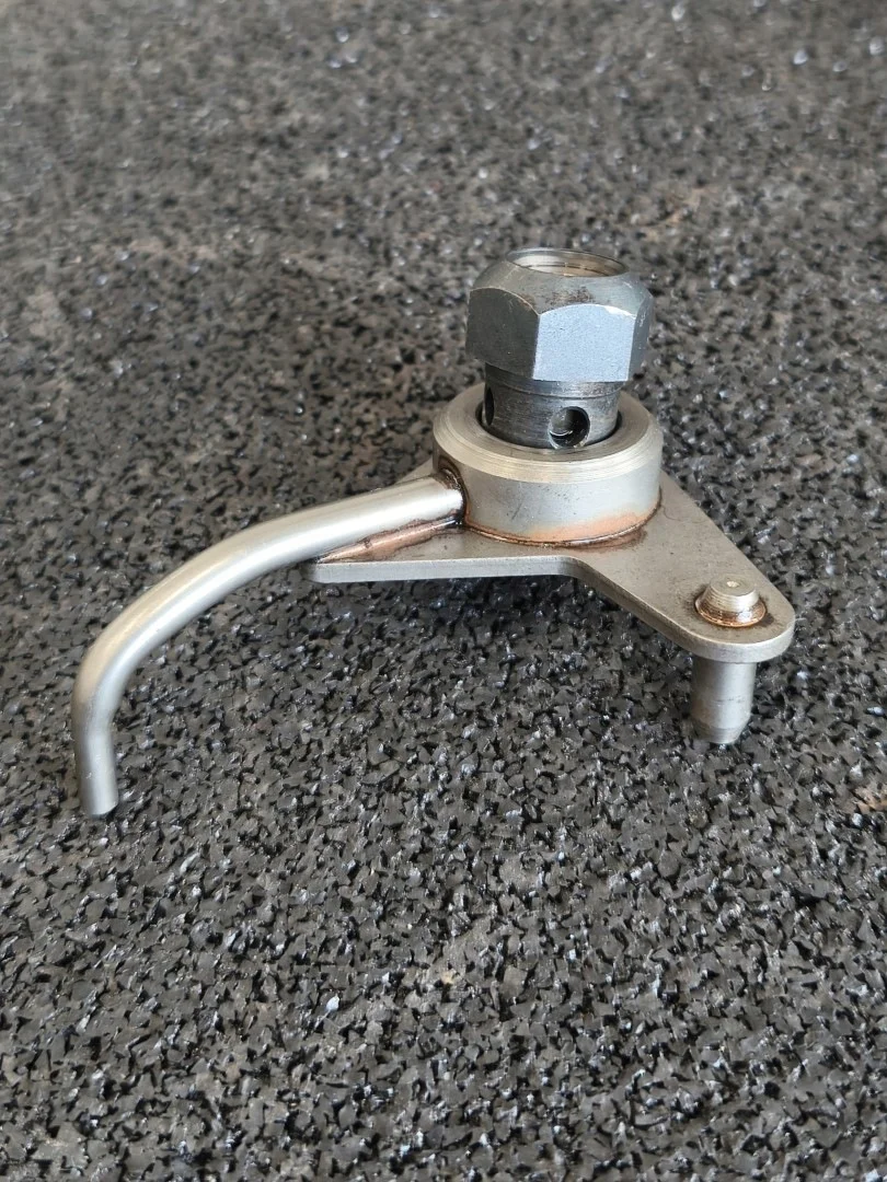 Iveco 504101762 Oil Spray Nozzle Used