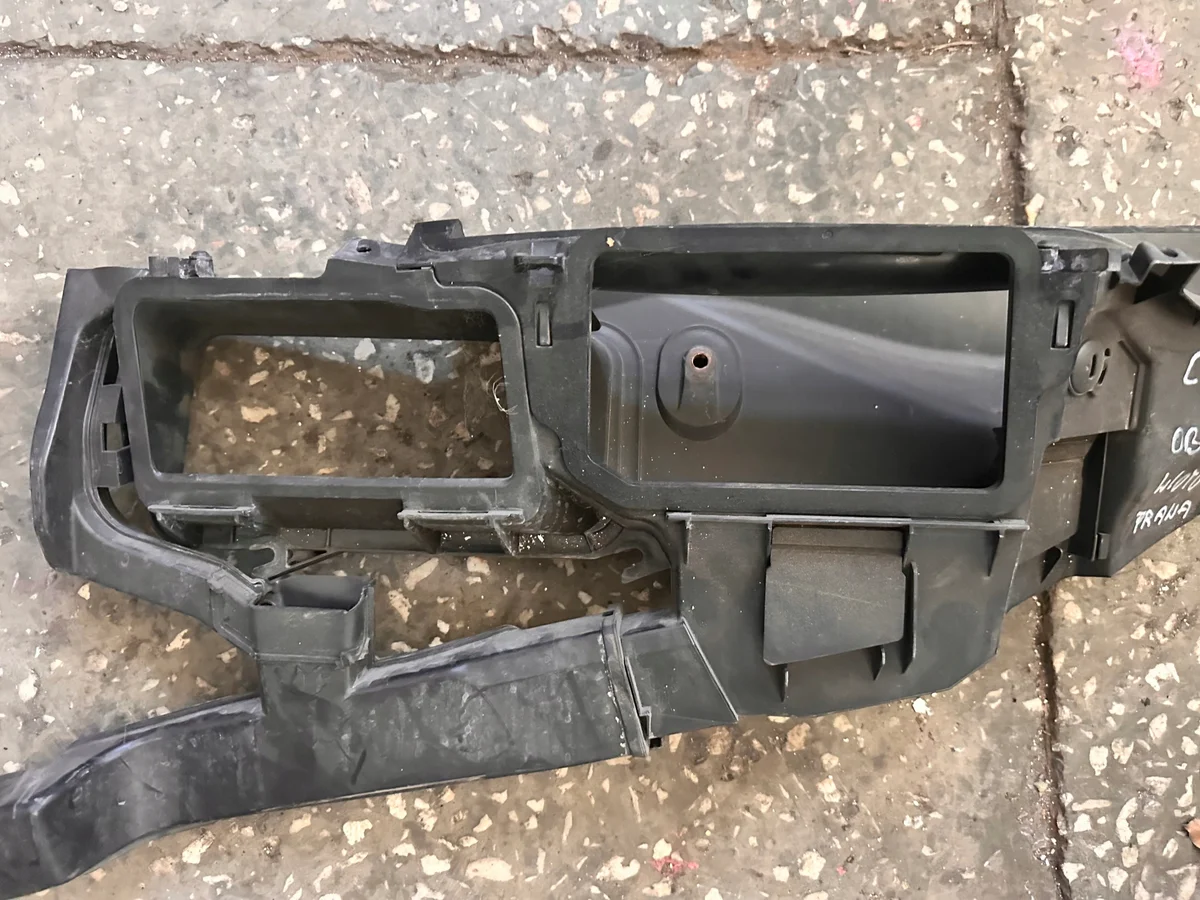 MERCEDES C W204 LIFT SUPORTE FILTRO CABINE