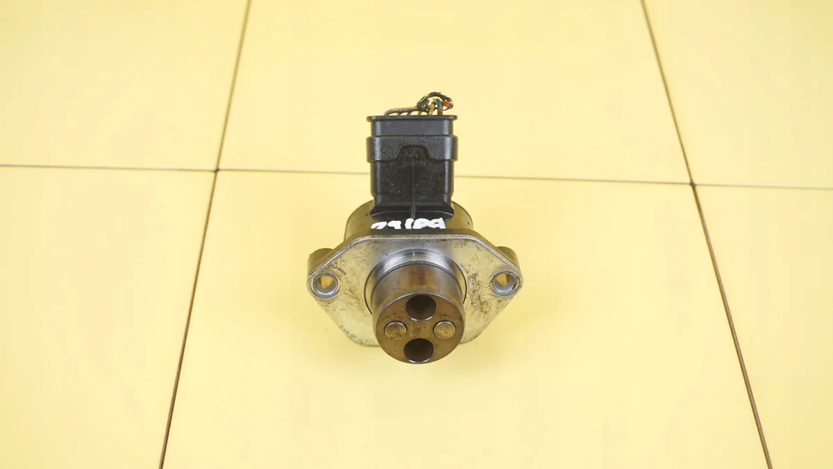 Électrovanne Mercedes GLA W247 A2649820500 image 3