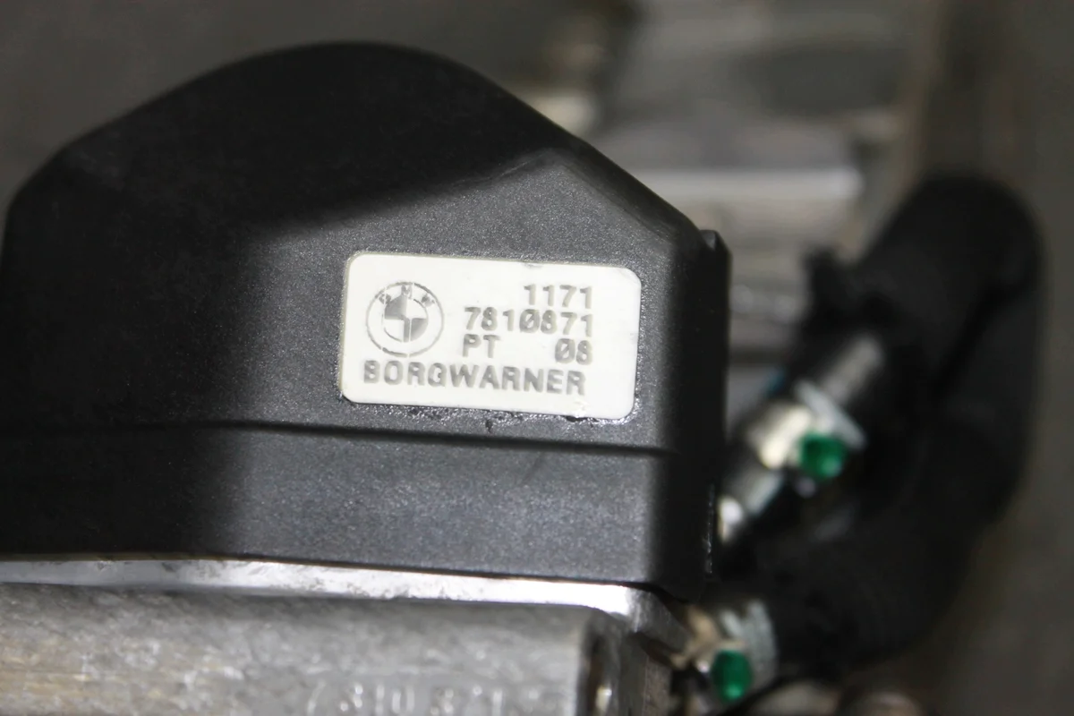 BMW F20 F30 F32 EGR Kühler 7822350 image 8
