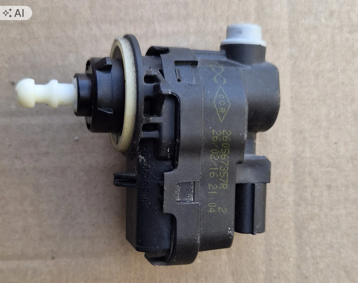 Motor Farol Renault Megane IV 260567357R