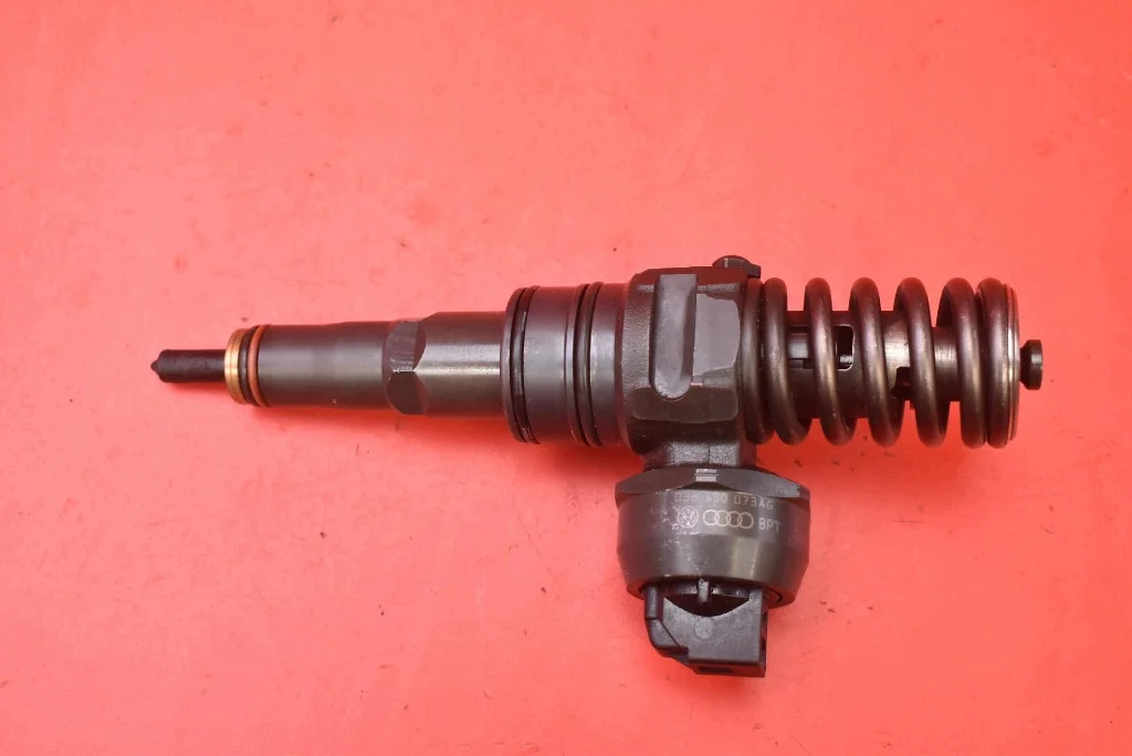 Injecteur Pompe 038130073AG Skoda Fabia 1.4 TDI