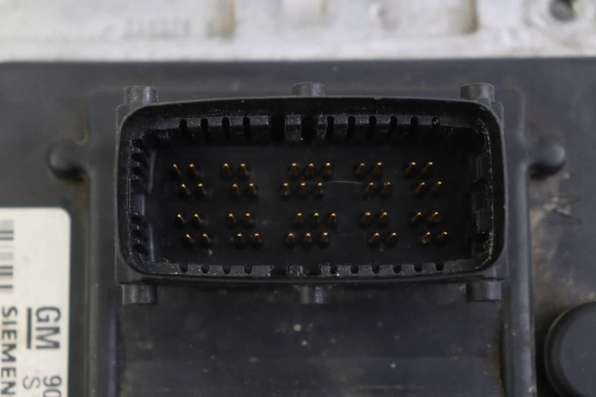 Opel Astra G II Motorcomputer 1.8 16V image 4