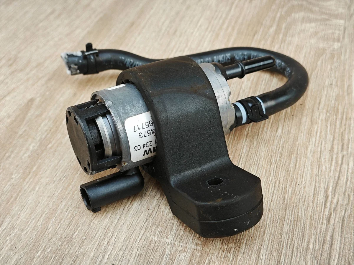 AdBlue Pump BMW 7354384 X3 G01 LCI G02 3.0d