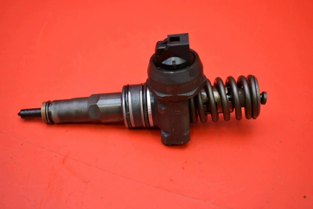 Einspritzdüse 038130073AG VW Touran 1.9 TDI image 3