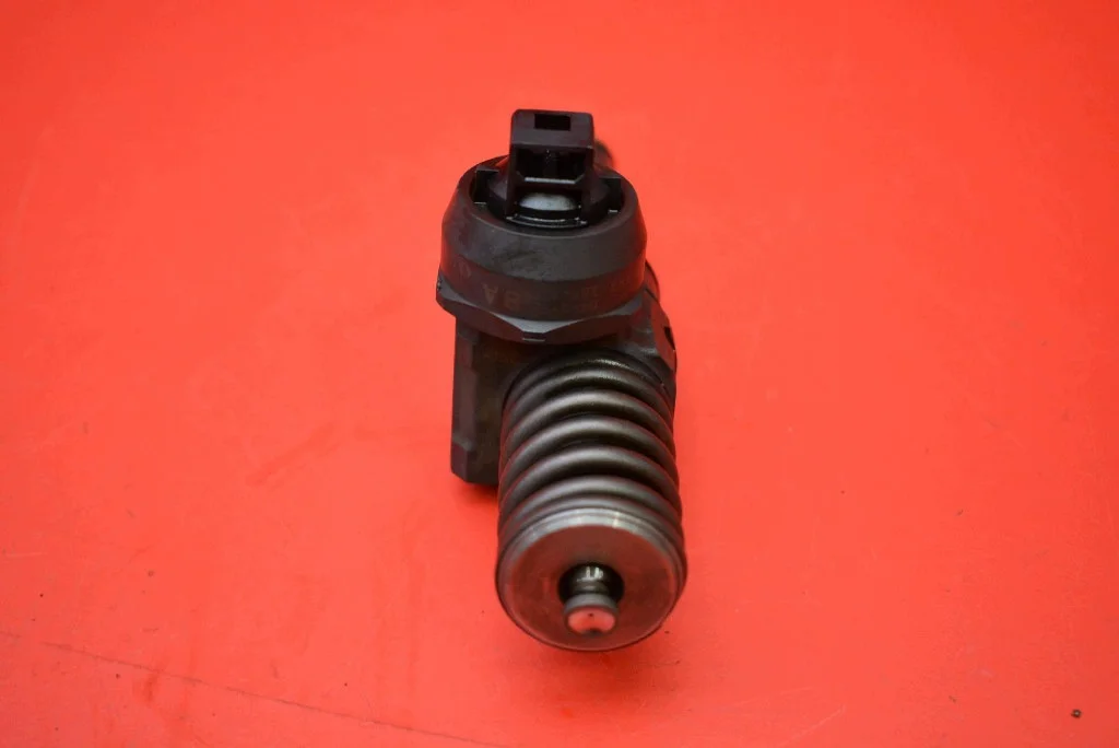 Einspritzdüse 038130073AG VW Touran 1.9 TDI image 4