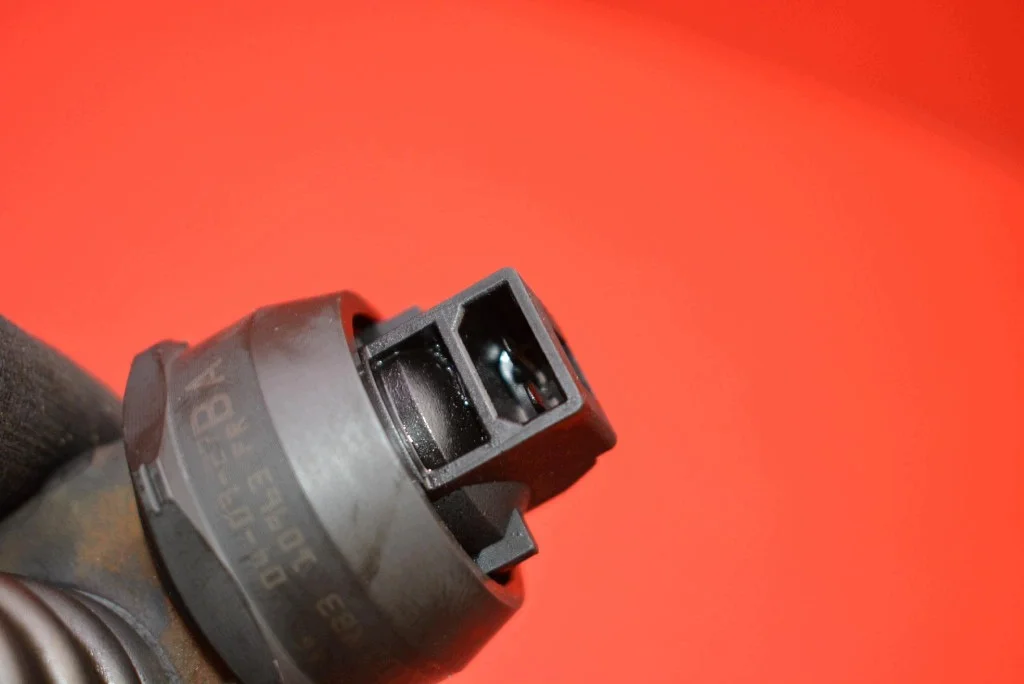 Einspritzdüse 038130073AG VW Touran 1.9 TDI image 8