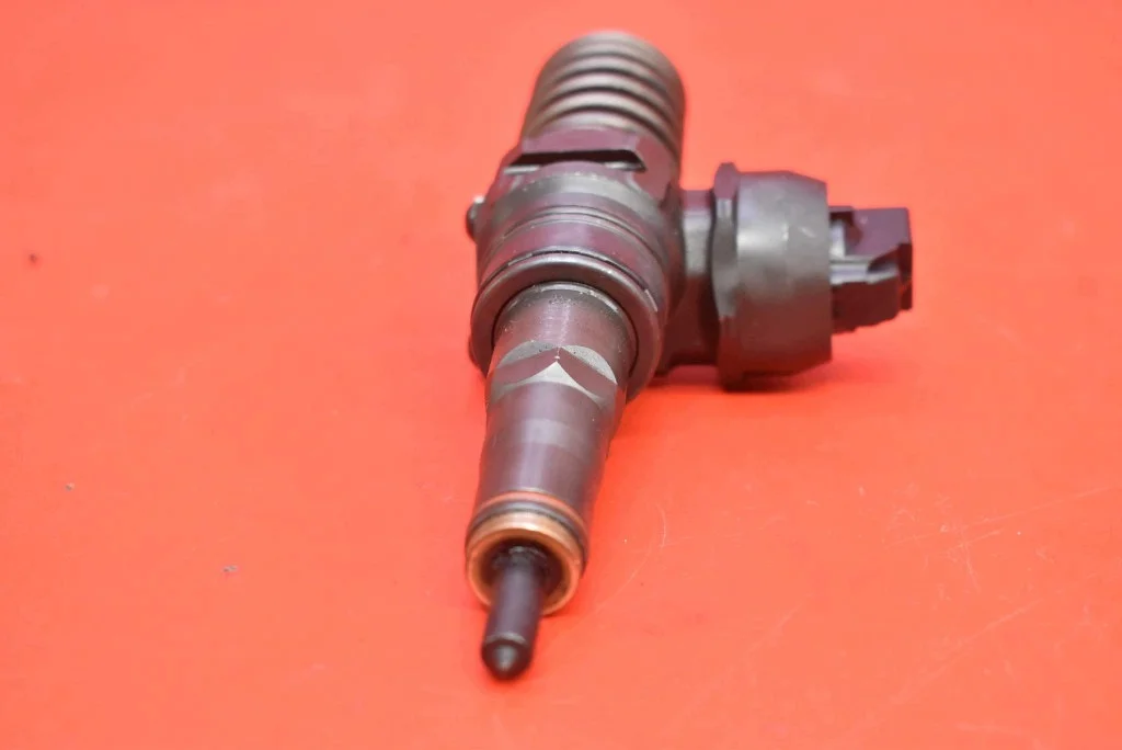 Pumpe-Düse 038130073AG für VW Touran 1.9 TDI image 6